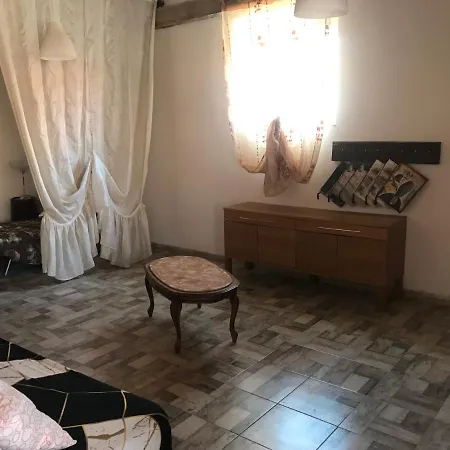 Casa Holiday home Tomaj